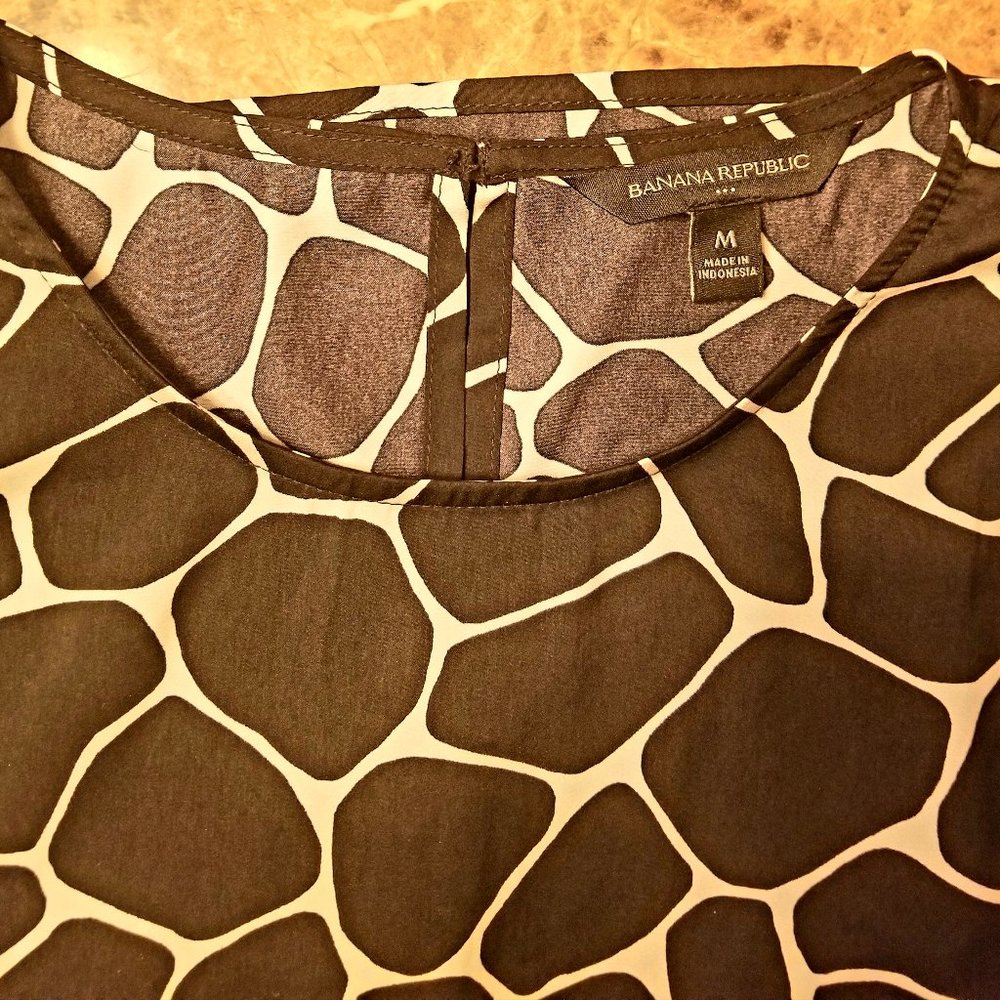 Giraffe print top